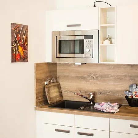Avital Residenzen 公寓 *